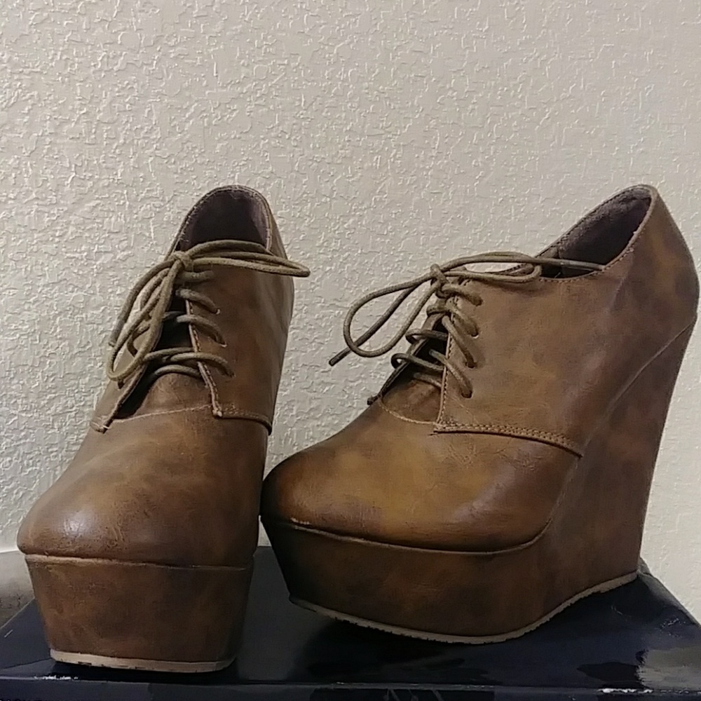Ankle boot wedges